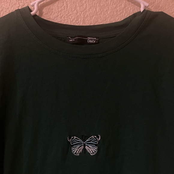 DAZY dark green butterfly embroidery tee - Picture 4 of 4